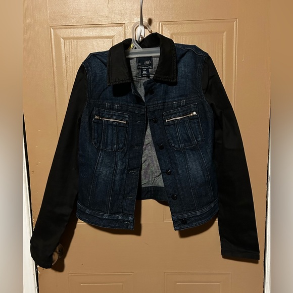 Guess denim jacket - Picture 1 of 3